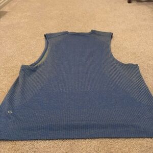 Lululemon men’s blue/yellow medium tank top like new